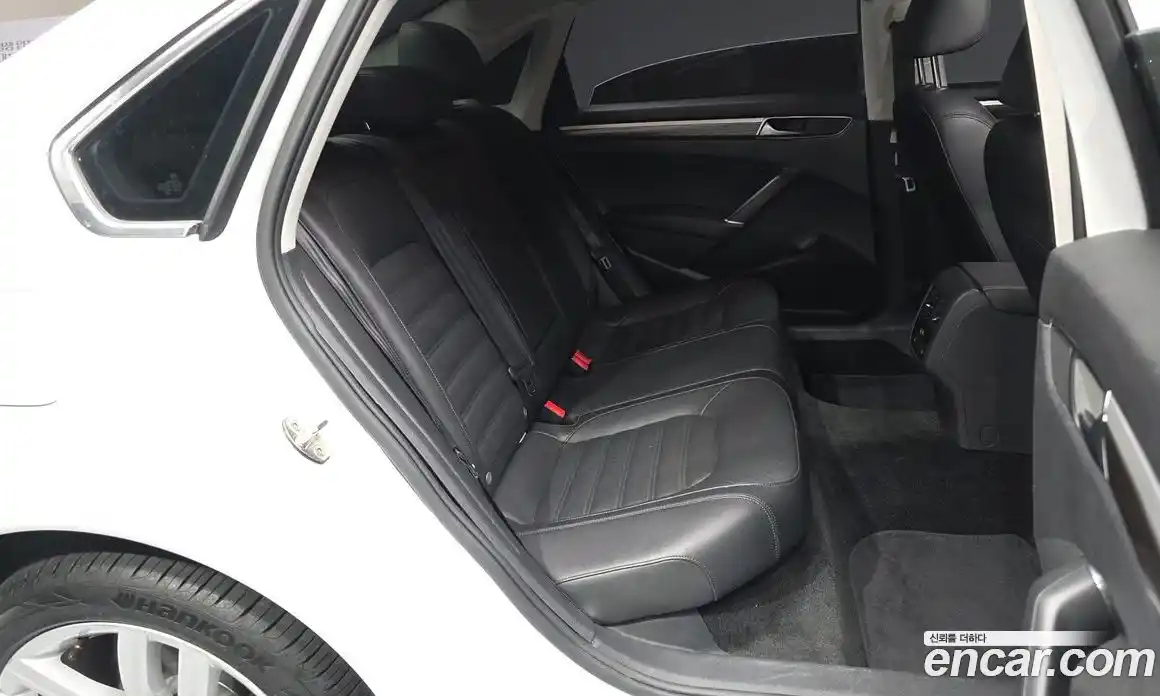 Volkswagen Passat 2018 2.0 автомат (гидро), фото 12