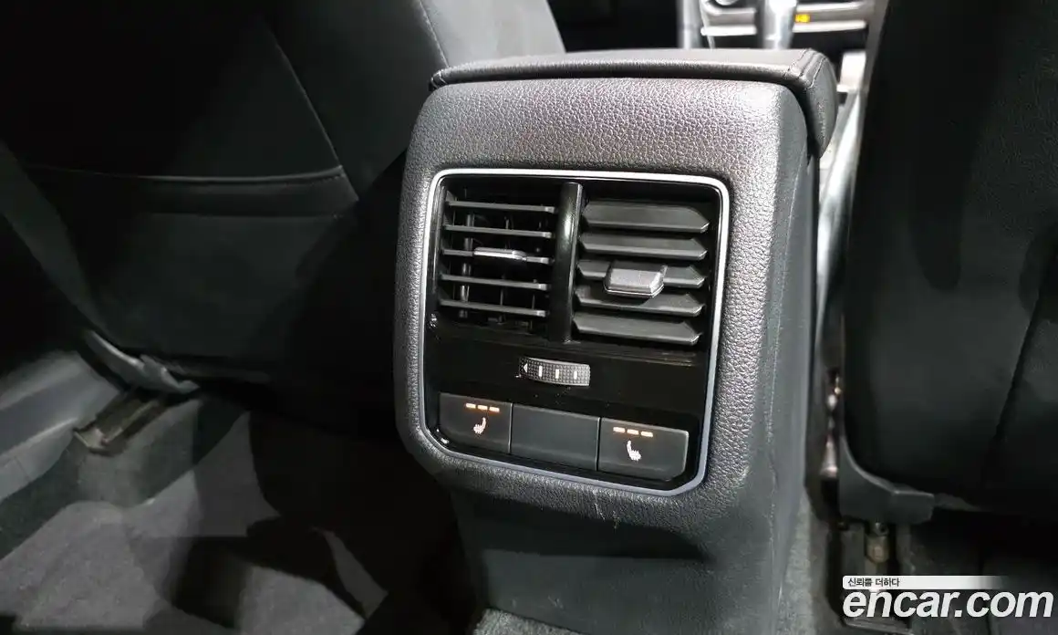 Volkswagen Passat 2018 2.0 автомат (гидро), фото 18