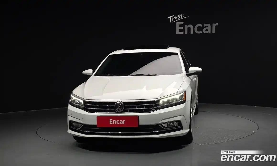Volkswagen Passat 2018 2.0 автомат (гидро), фото 3