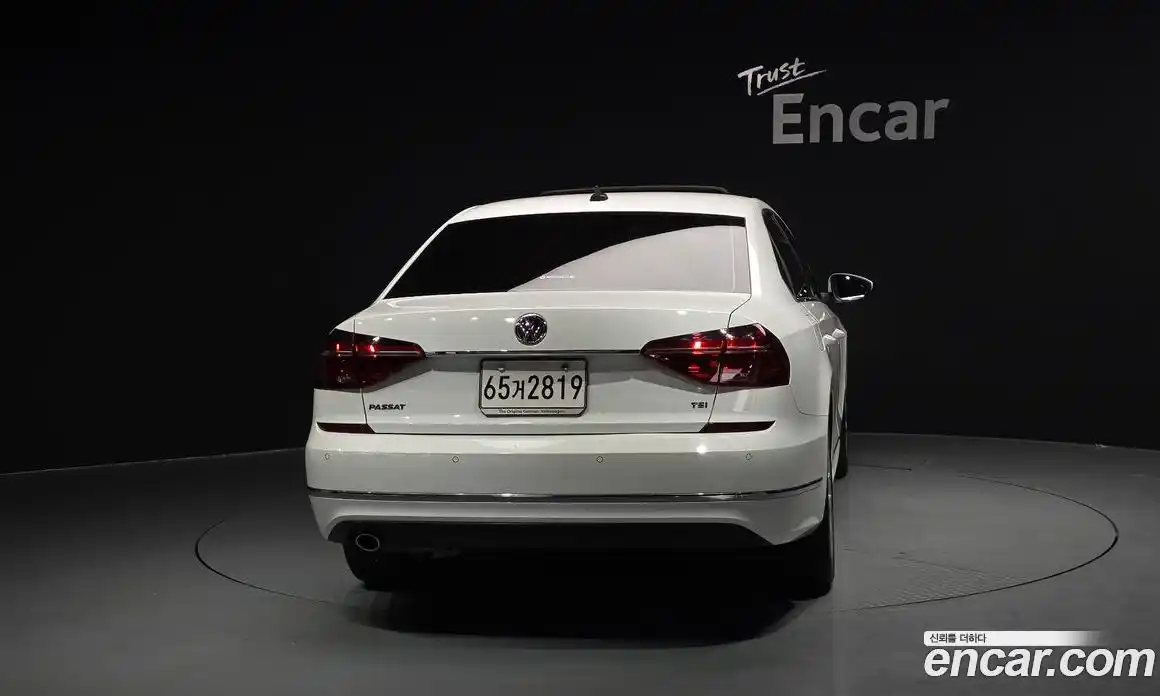 Volkswagen Passat 2018 2.0 автомат (гидро), фото 4