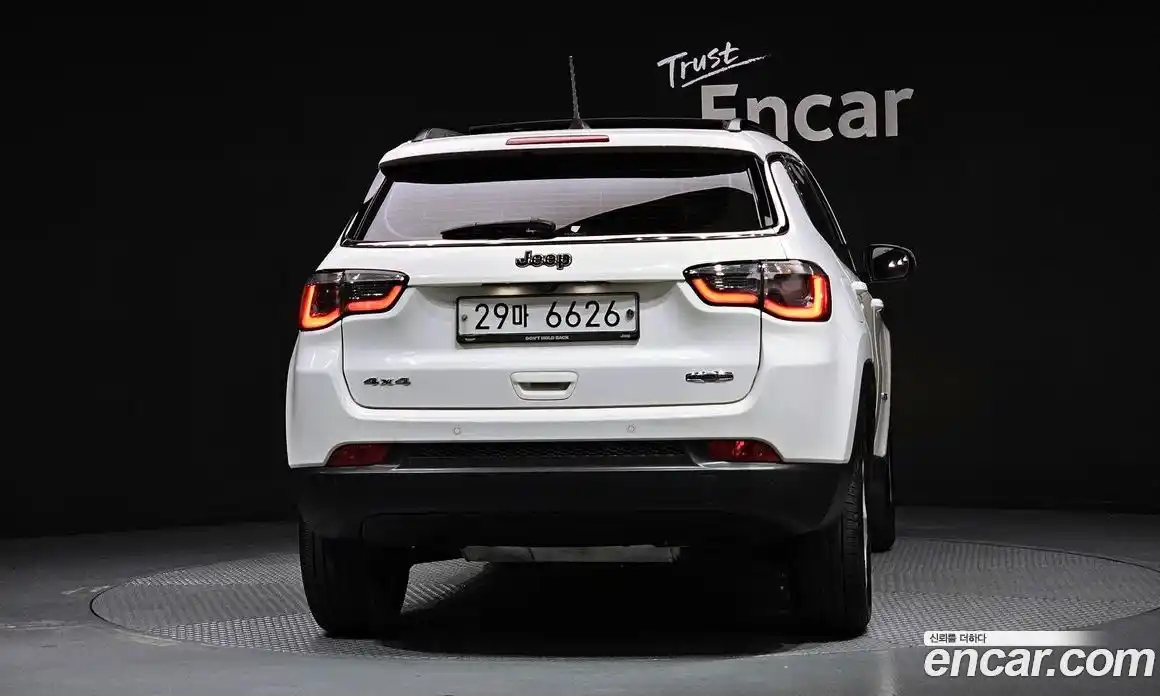 Jeep Compass 2018 2.4 автомат (гидро), фото 4