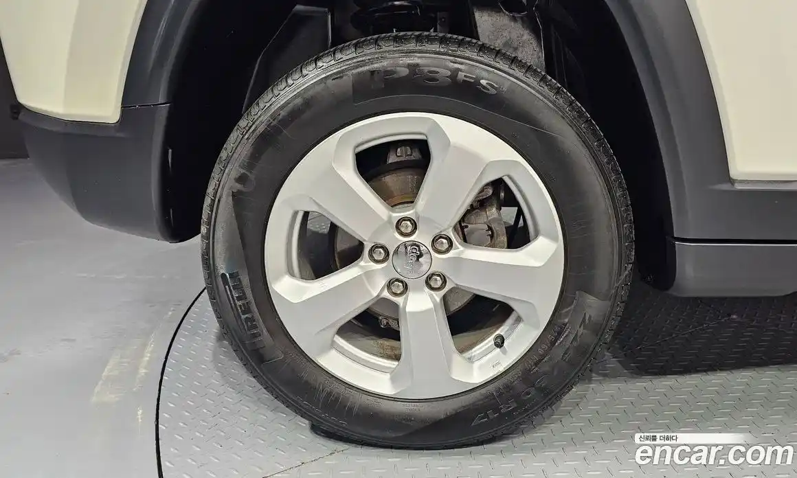 Jeep Compass 2018 2.4 автомат (гидро), фото 5
