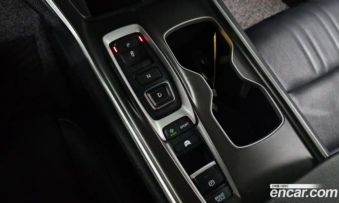 Honda Accord 2019 2.0 автомат (гидро), фото 11
