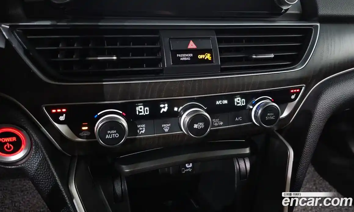 Honda Accord 2019 2.0 автомат (гидро), фото 24