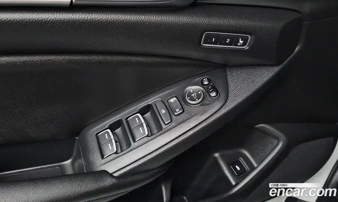 Honda Accord 2019 2.0 автомат (гидро), фото 28