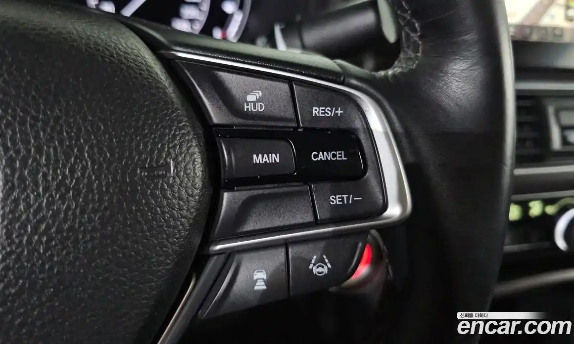 Honda Accord 2019 2.0 автомат (гидро), фото 32