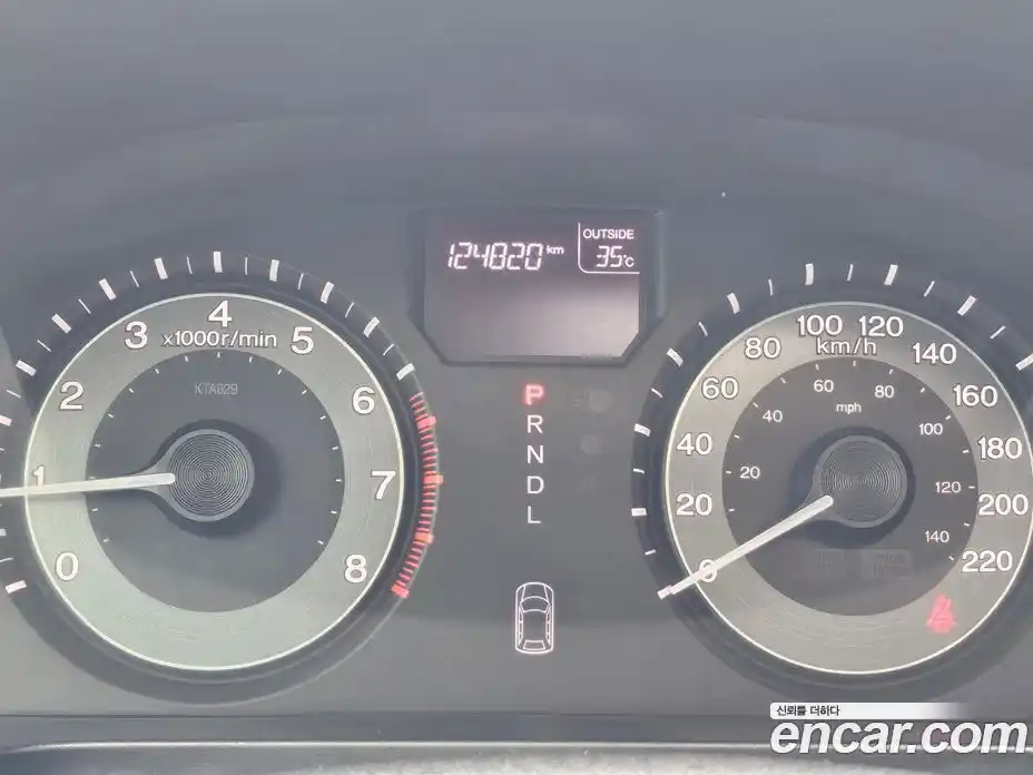 Honda Odyssey 2016 3.5 автомат (гидро), фото 14