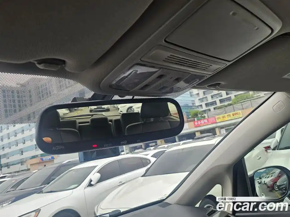 Honda Odyssey 2016 3.5 автомат (гидро), фото 18