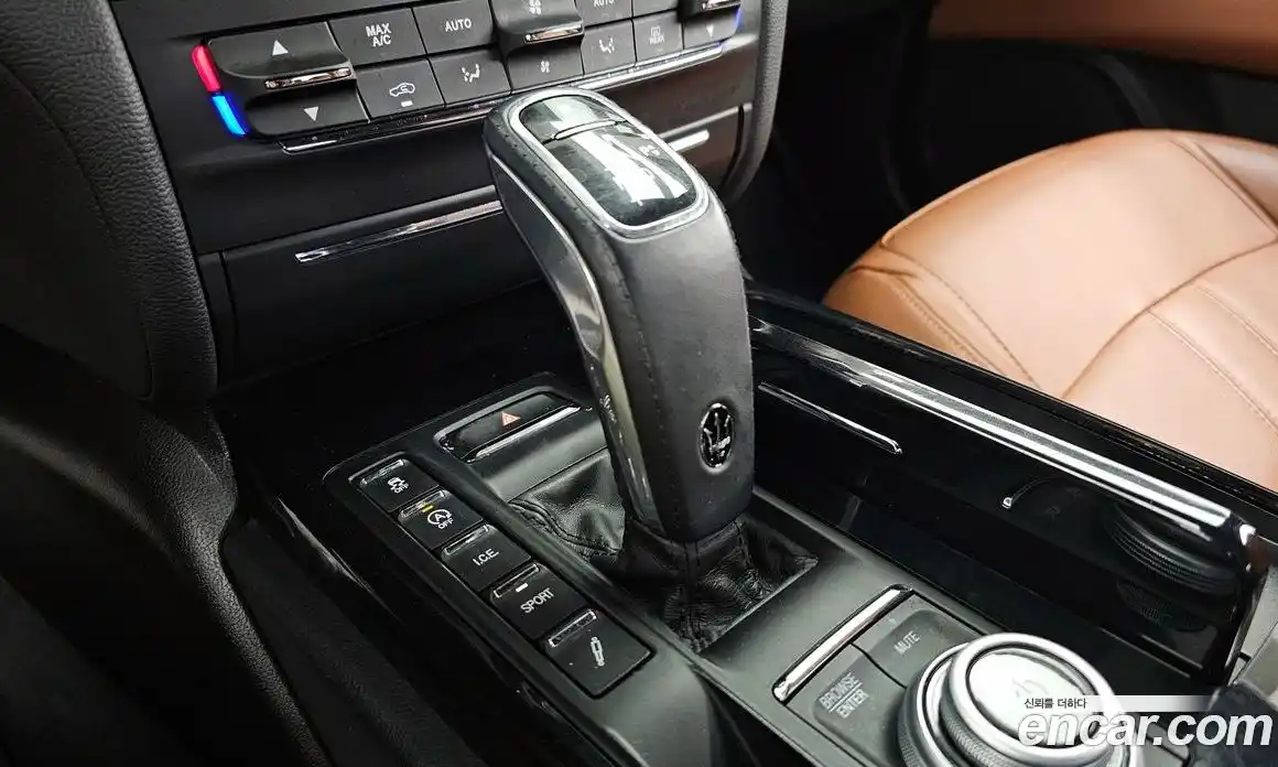Maserati Ghibli 2021 2.0 гидро, фото 12