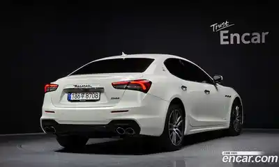 Maserati Ghibli 2021 2.0 гидро, миниатюра 2