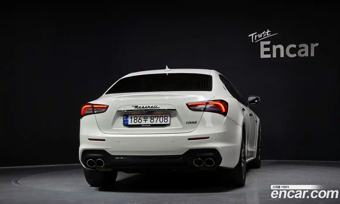 Maserati Ghibli 2021 2.0 гидро, фото 4