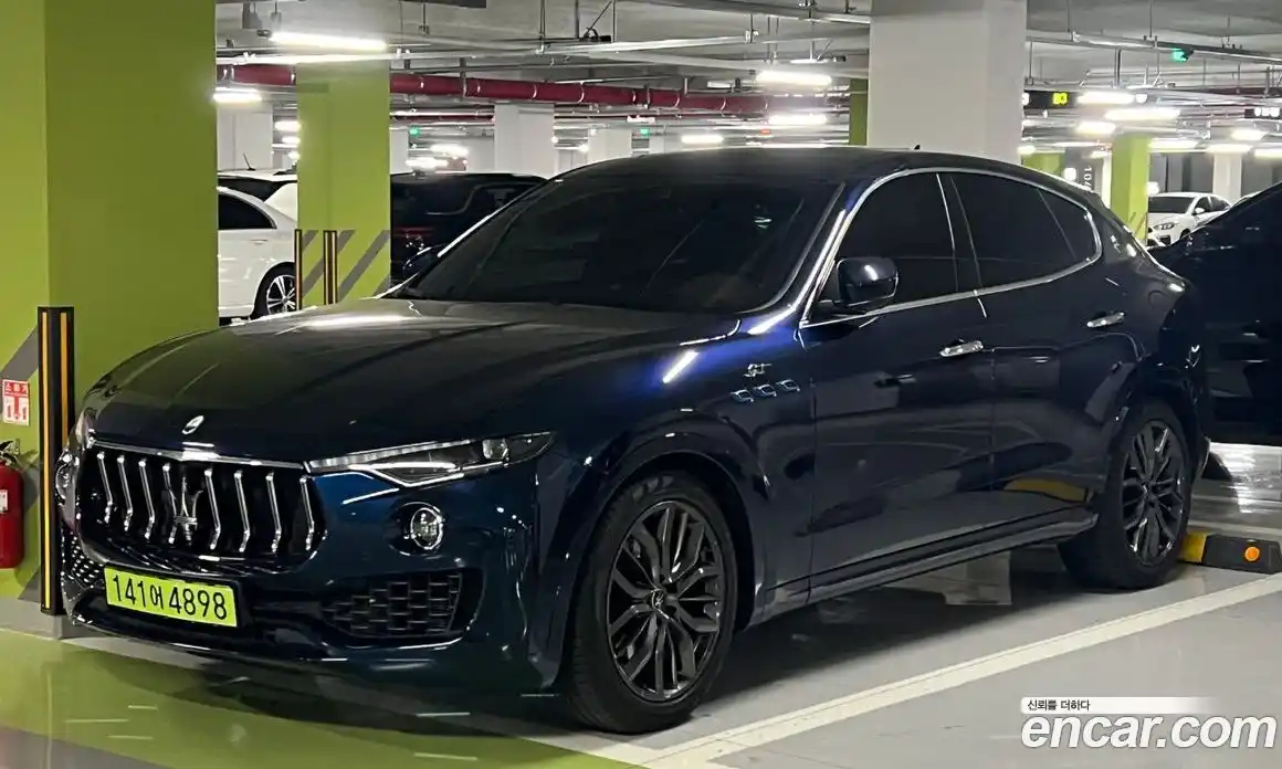 Maserati Levante 2023 2.0 гидро, фото 3