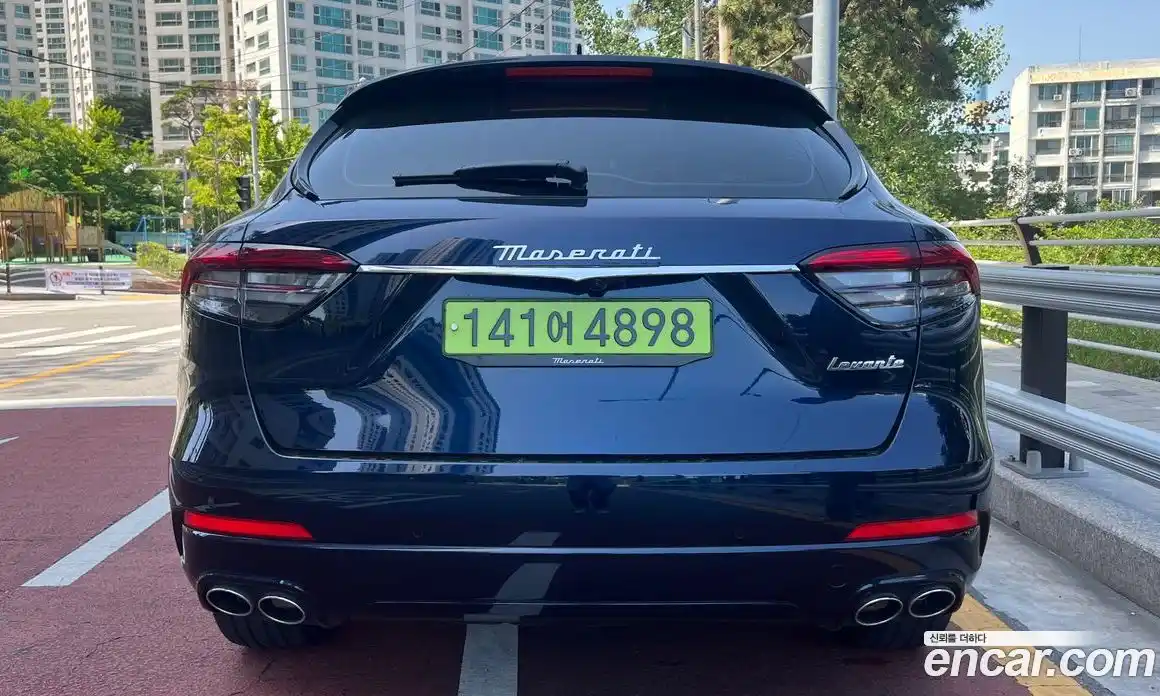 Maserati Levante 2023 2.0 гидро, фото 4