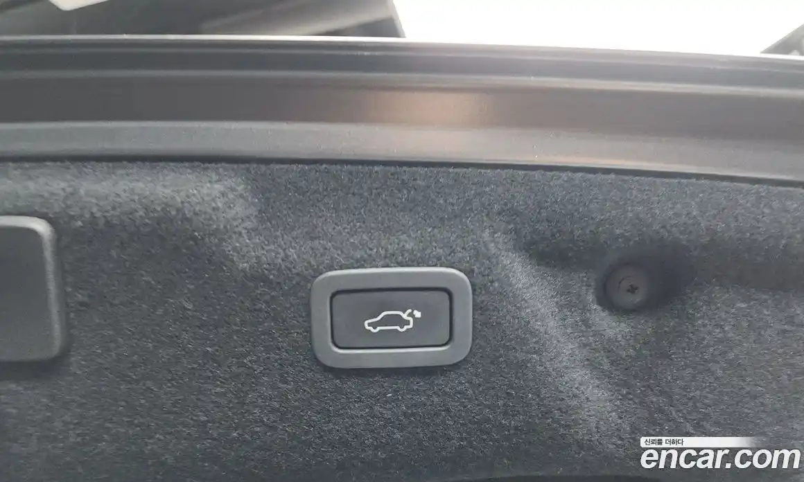 Jaguar XE 2018 2.0 гидро, фото 26