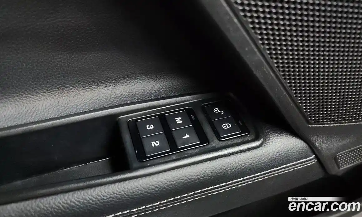 Jaguar XE 2018 2.0 гидро, фото 33