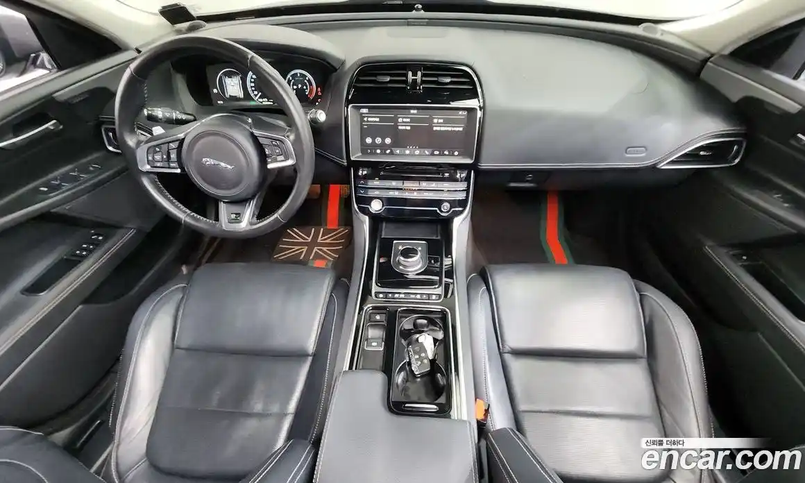 Jaguar XE 2018 2.0 гидро, фото 10