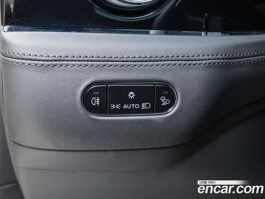 Bentley Bentayga 2025 4.0 гидро, фото 14