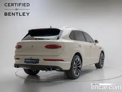 Bentley Bentayga 2025 4.0 гидро, миниатюра 4