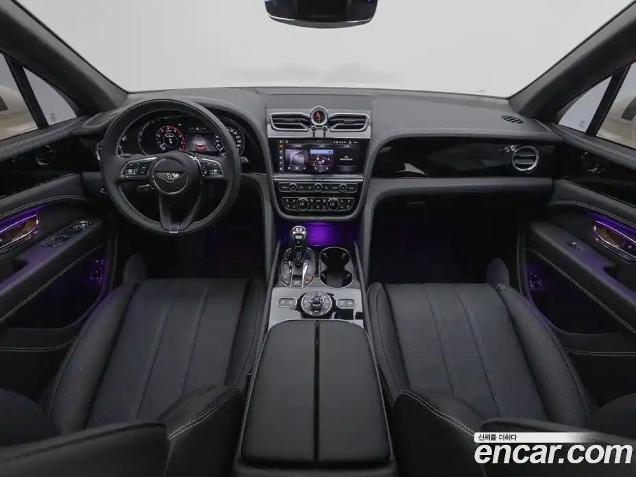 Bentley Bentayga 2025 4.0 гидро, фото 6