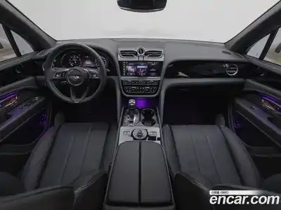 Bentley Bentayga 2025 4.0 гидро, миниатюра 6