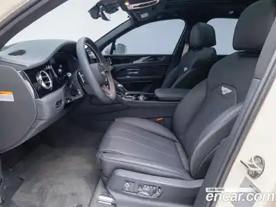 Bentley Bentayga 2025 4.0 гидро, миниатюра 10