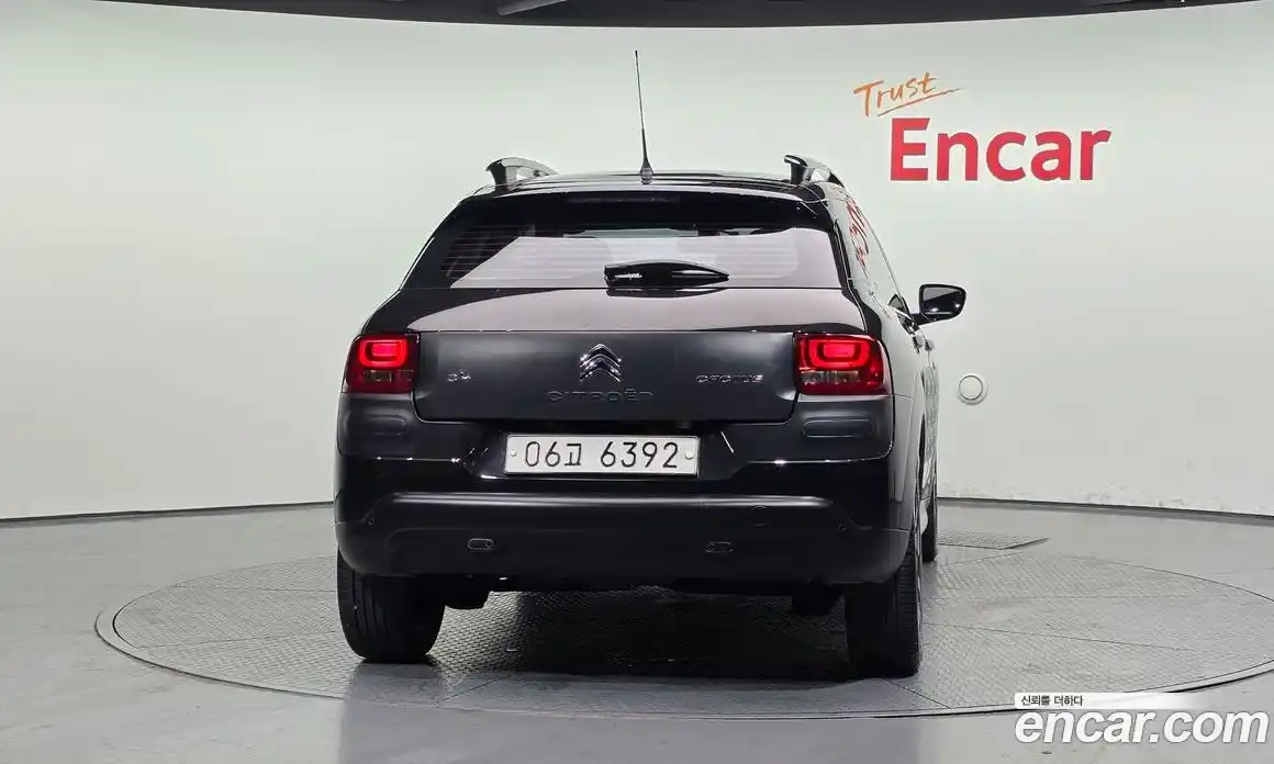Citroen C4 Cactus 2018 1.6 гидро, фото 4