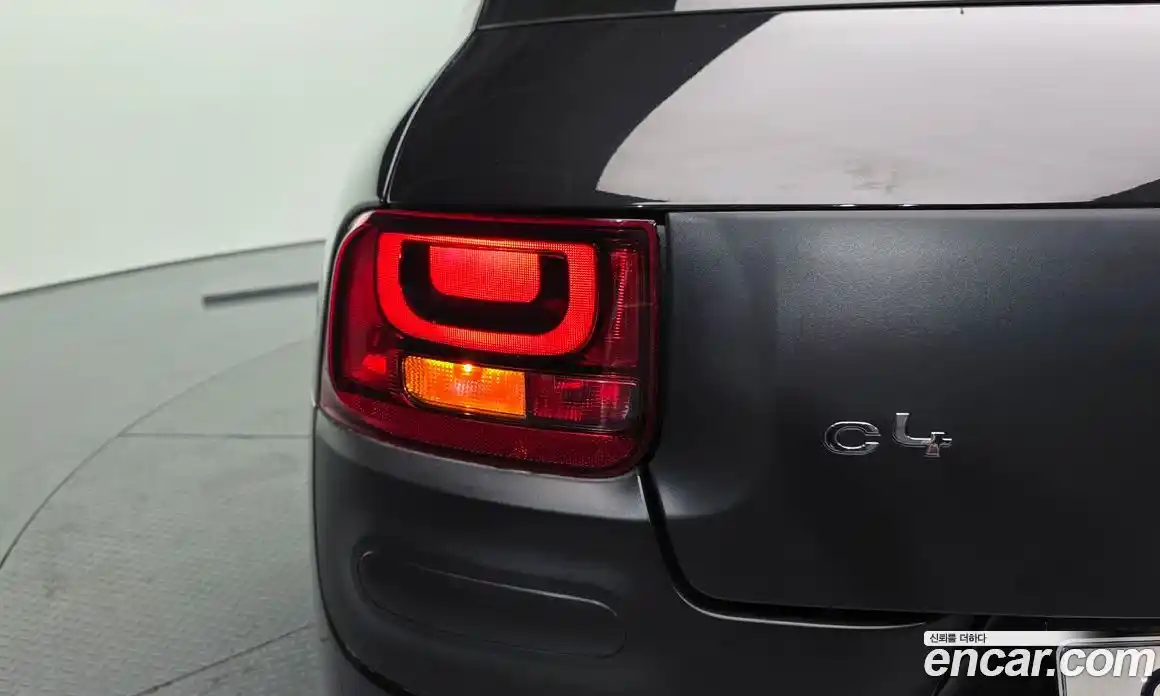 Citroen C4 Cactus 2018 1.6 гидро, фото 9