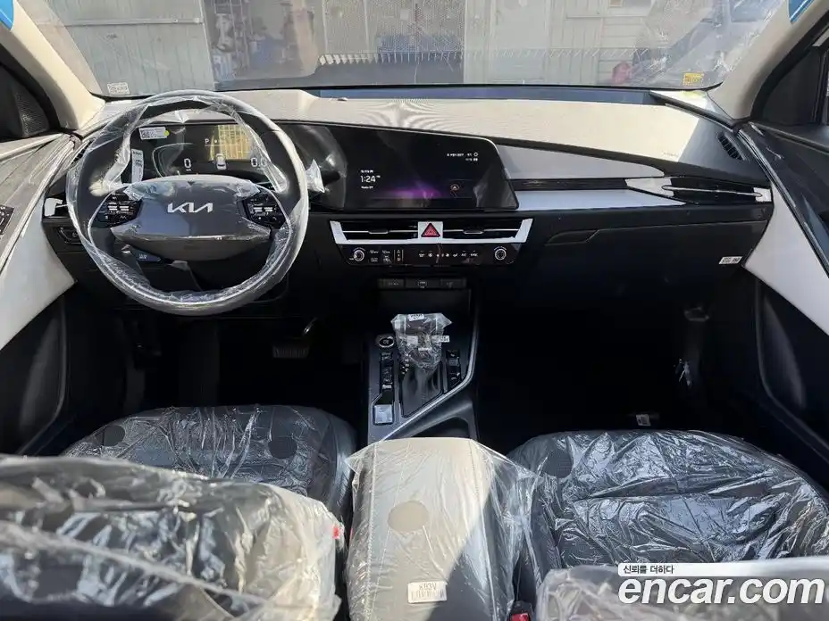 Kia Niro 2026 1.6 автомат (гидро), фото 8