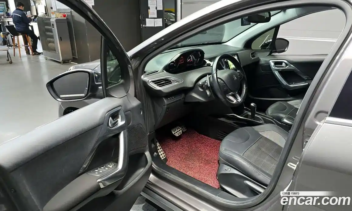 Peugeot 2008 2016 1.6 автомат (гидро), фото 11