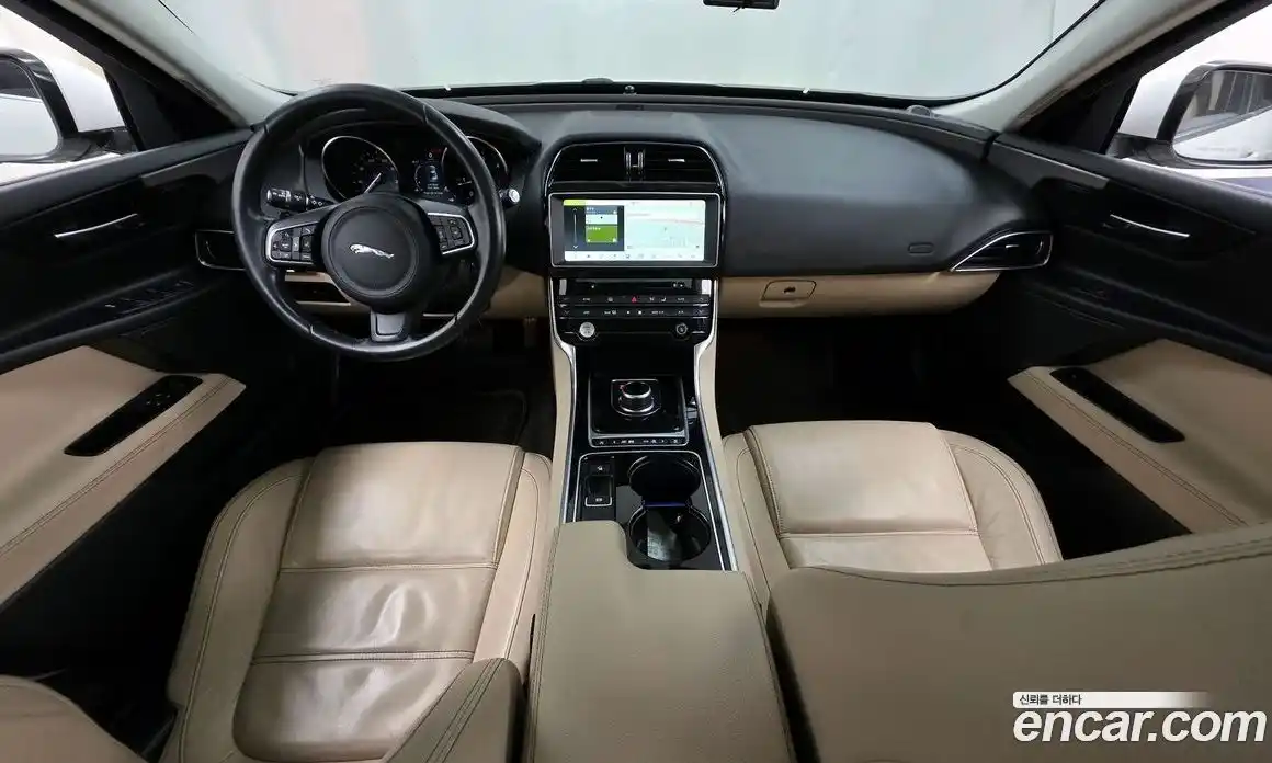 Jaguar XE 2017 2.0 гидро, фото 7