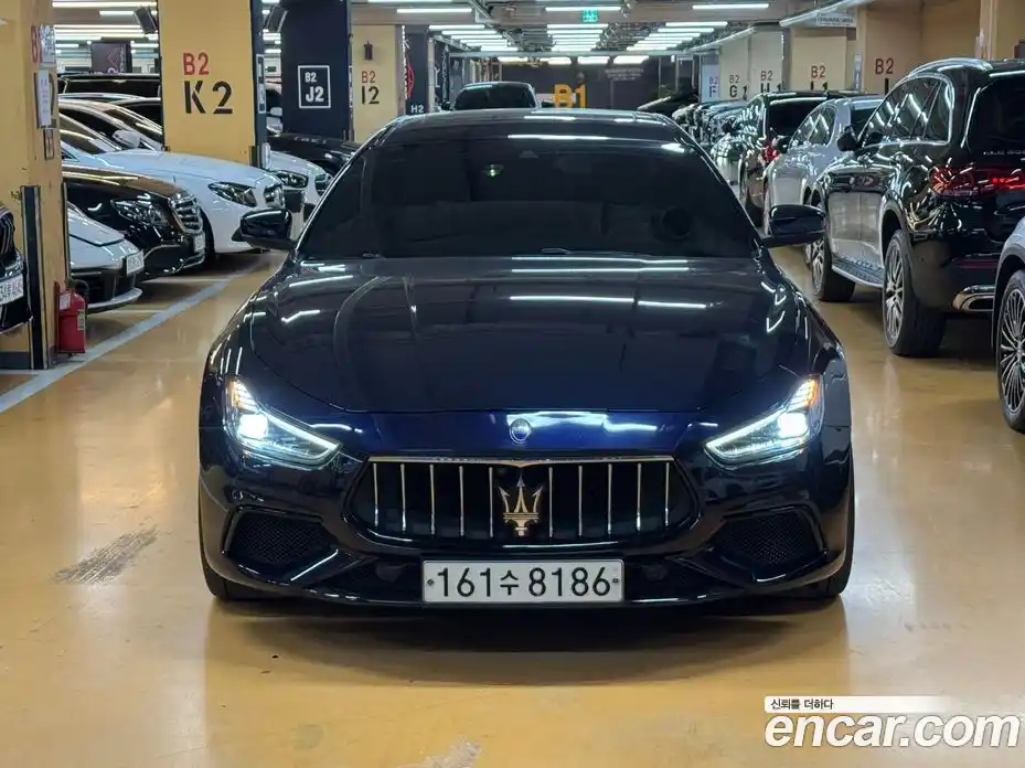 Maserati Ghibli 2019 3.0 гидро, фото 3