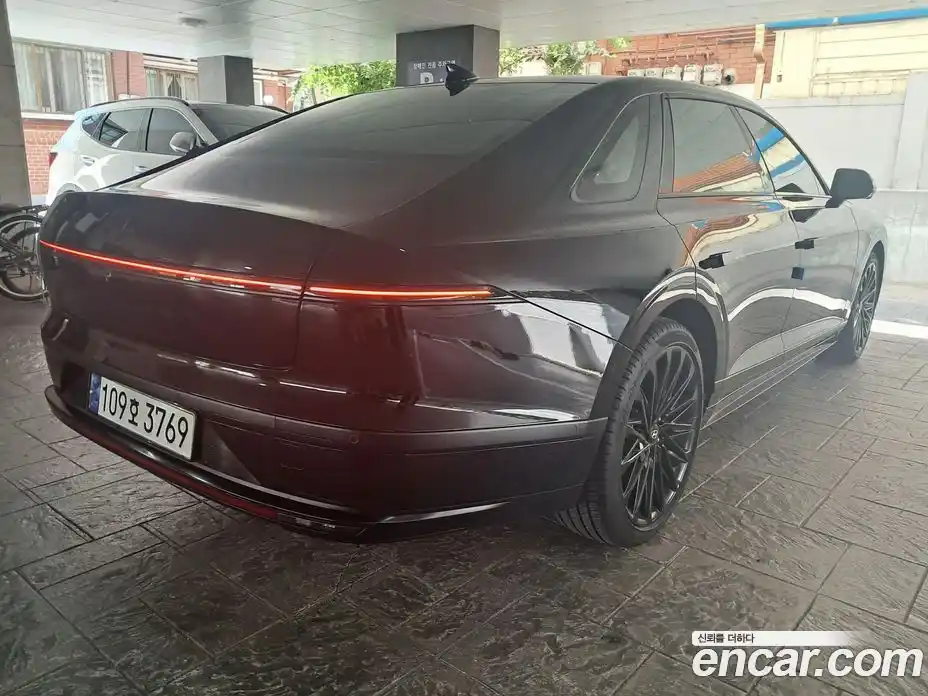 Hyundai Grandeur 2024 1.6 автомат (гидро), фото 2