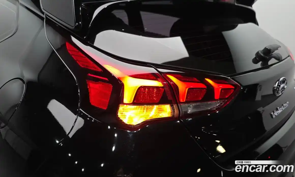 Hyundai Veloster 2020 2.0 механика, фото 8