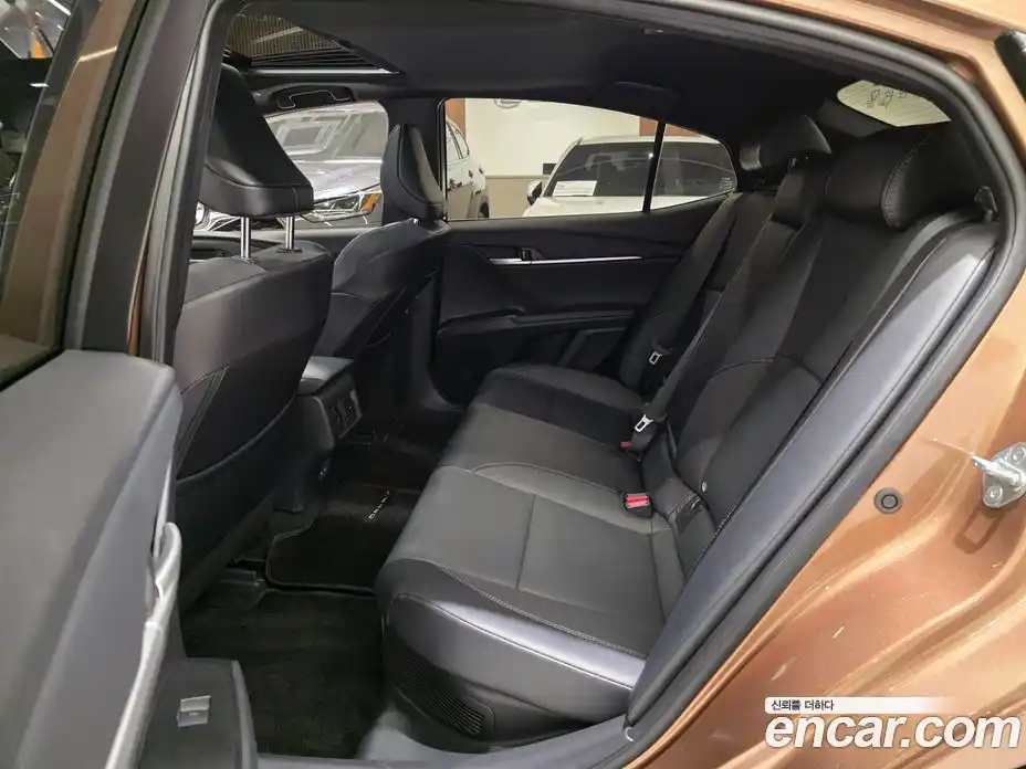 Toyota Camry 2024 2.5 вариатор, фото 11