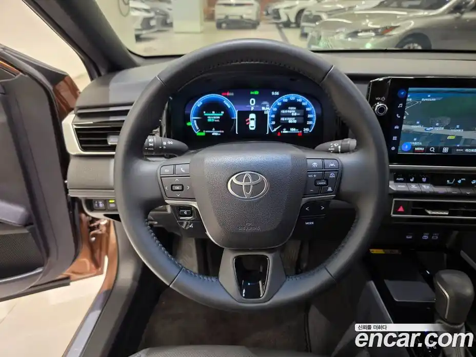 Toyota Camry 2024 2.5 вариатор, фото 14