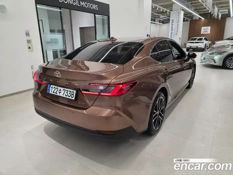 Toyota Camry 2024 2.5 вариатор, фото 2