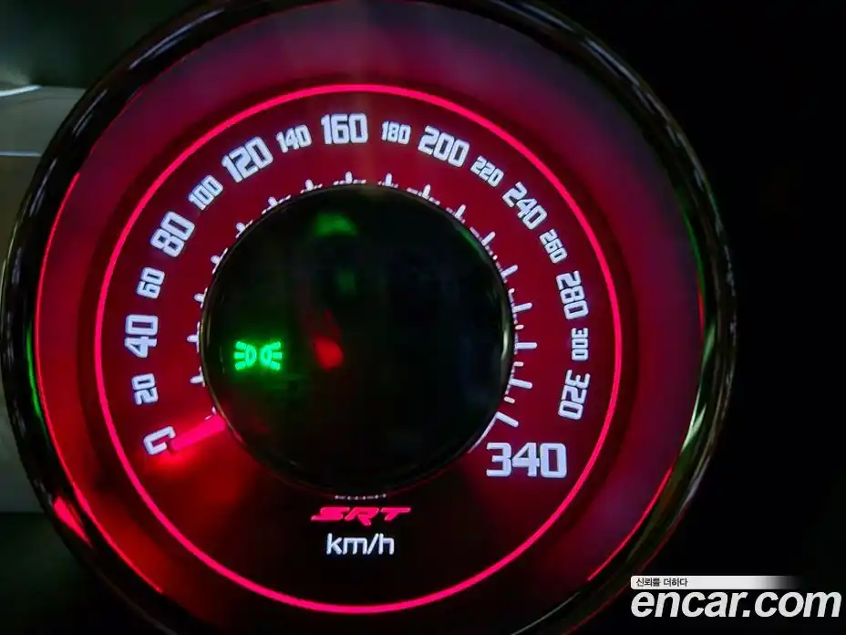 Dodge Challenger 2016 6.2 гидро, фото 3