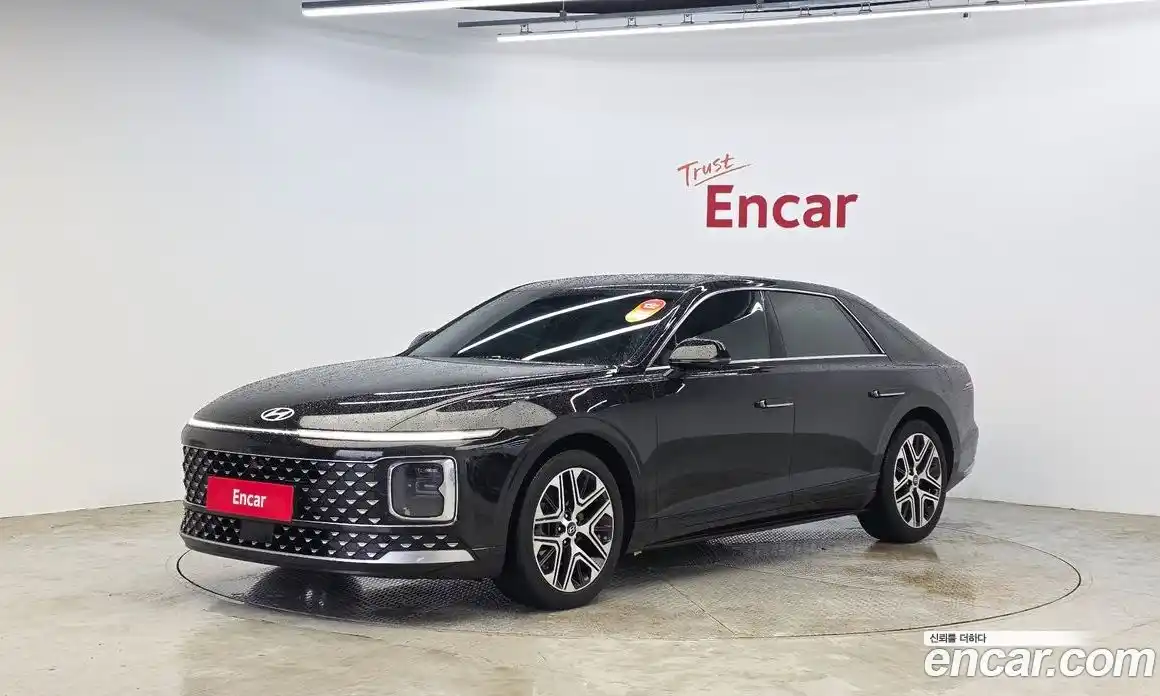Hyundai Grandeur 2023 2.5 автомат (гидро), фото 1