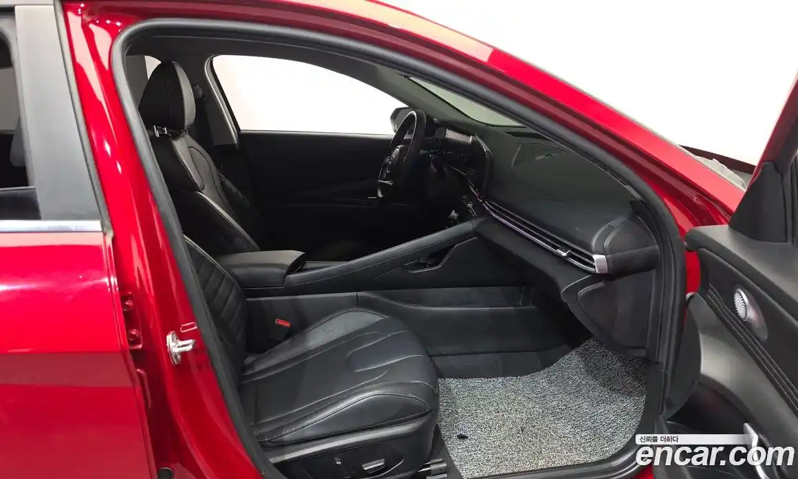 Hyundai Avante 2022 1.6 автомат (гидро), фото 15