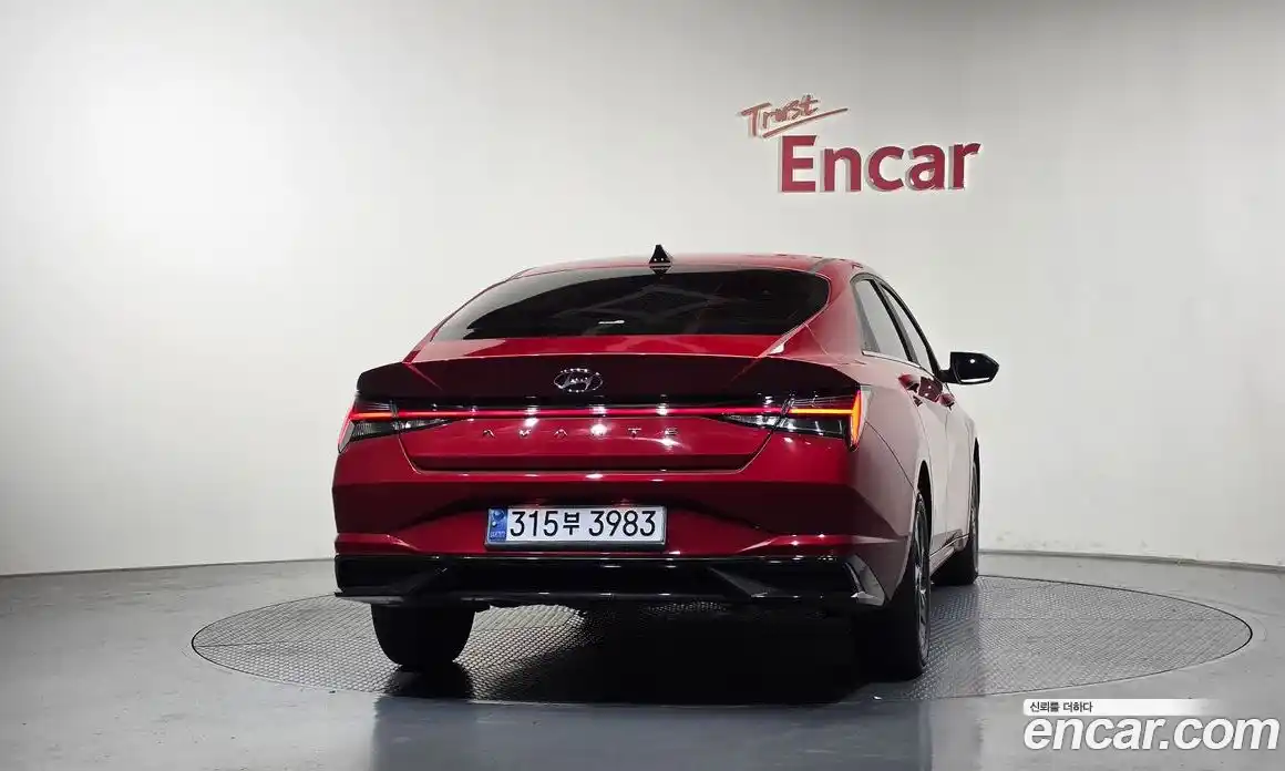 Hyundai Avante 2022 1.6 автомат (гидро), фото 3