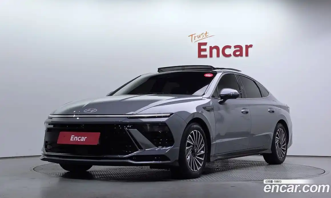 Hyundai Sonata 2024 2.0 автомат (гидро), фото 1