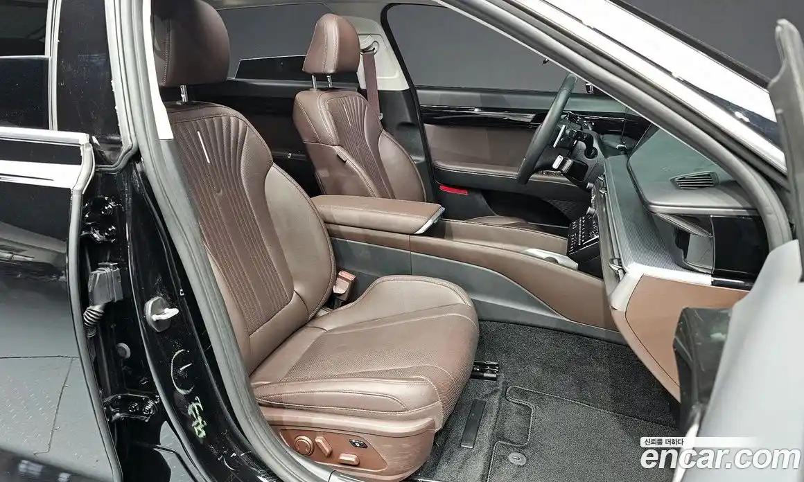 Hyundai Grandeur 2023 2.5 автомат (гидро), фото 16