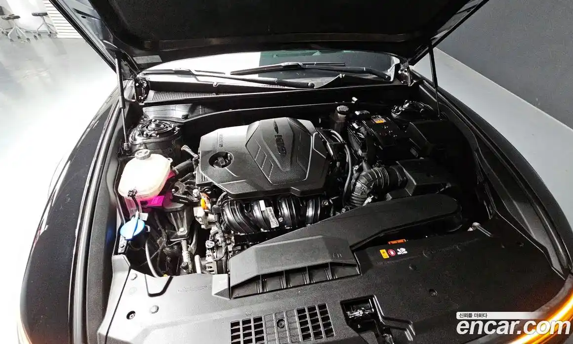 Hyundai Grandeur 2023 2.5 автомат (гидро), фото 6