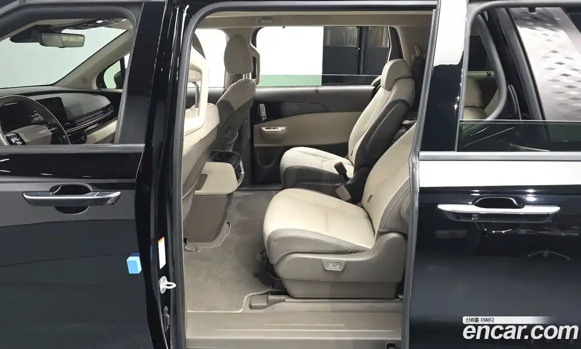 Kia Carnival 2025 2.2 автомат (гидро), фото 16