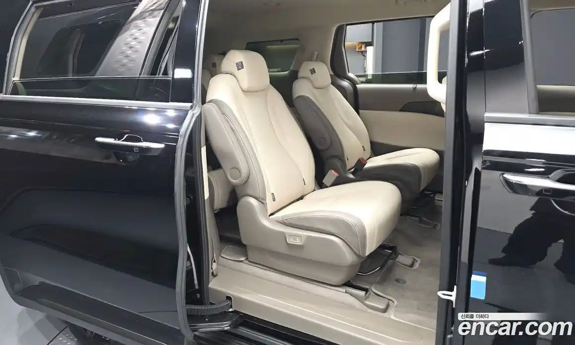 Kia Carnival 2025 2.2 автомат (гидро), фото 18