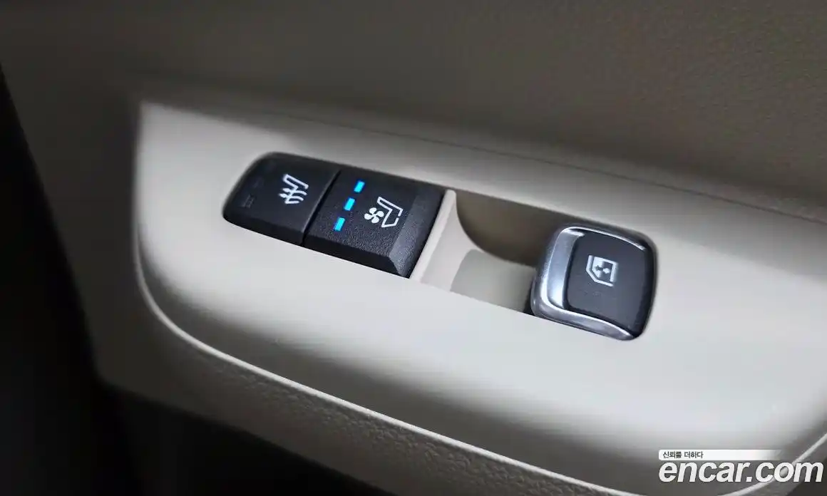 Kia Carnival 2025 2.2 автомат (гидро), фото 24