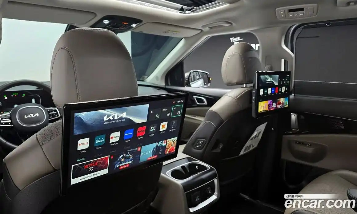 Kia Carnival 2024 1.6 автомат (гидро), фото 28