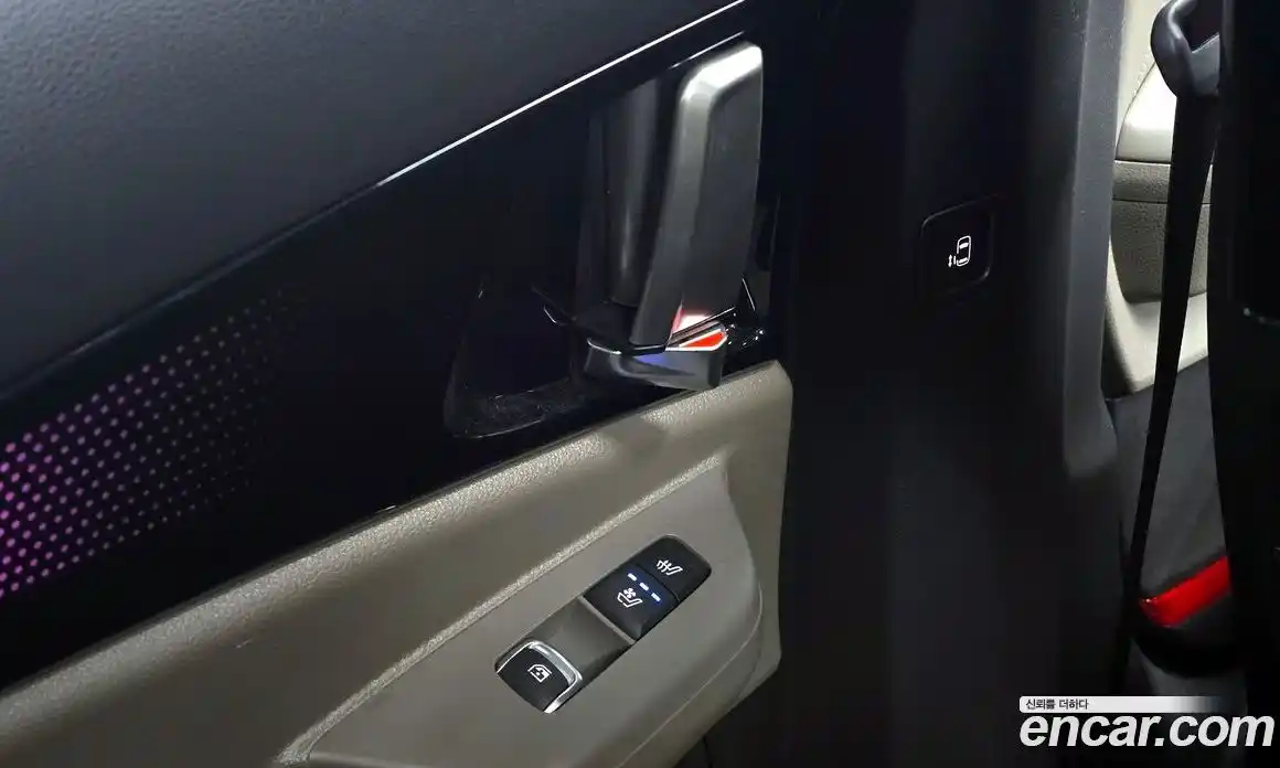 Kia Carnival 2024 1.6 автомат (гидро), фото 29