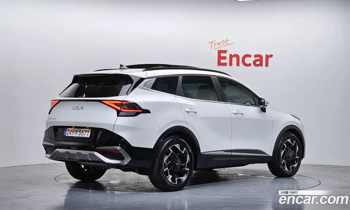 Kia Sportage 2022 1.6 автомат (гидро), фото 2
