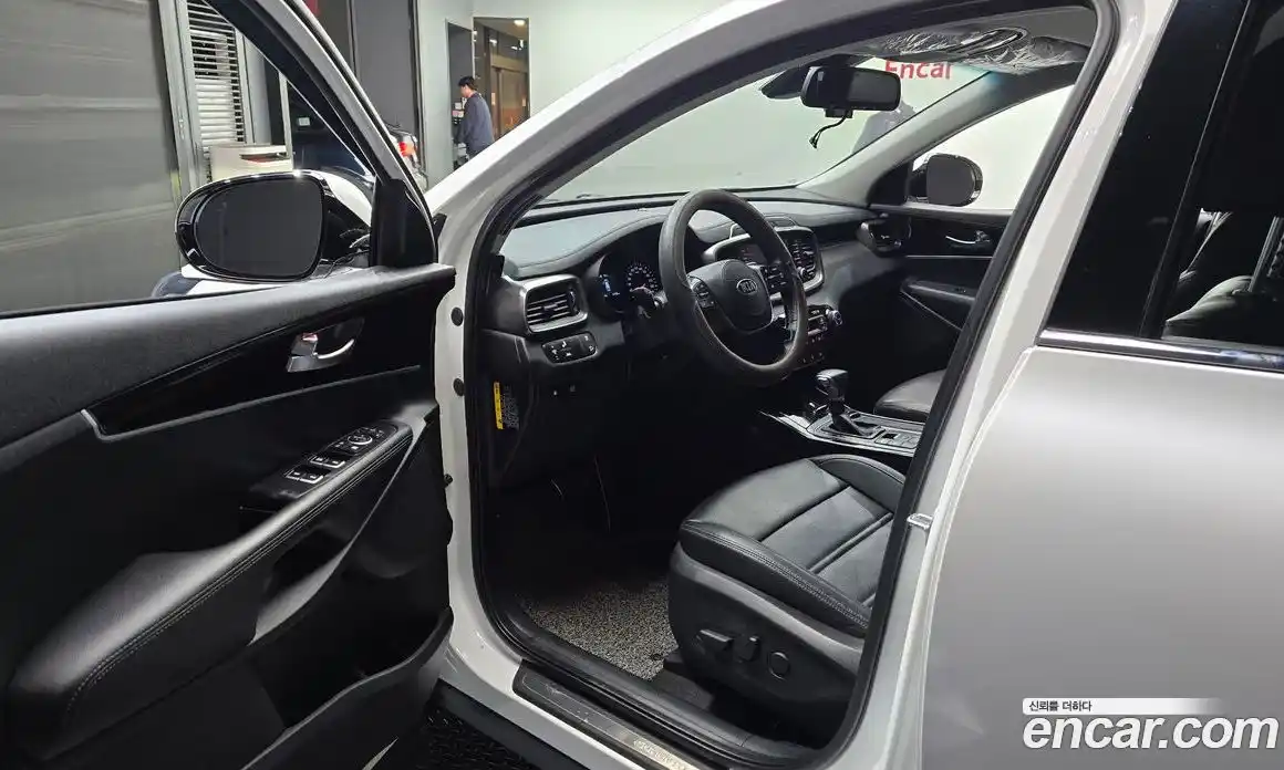 Kia Sorento 2018 2.0 автомат (гидро), фото 13